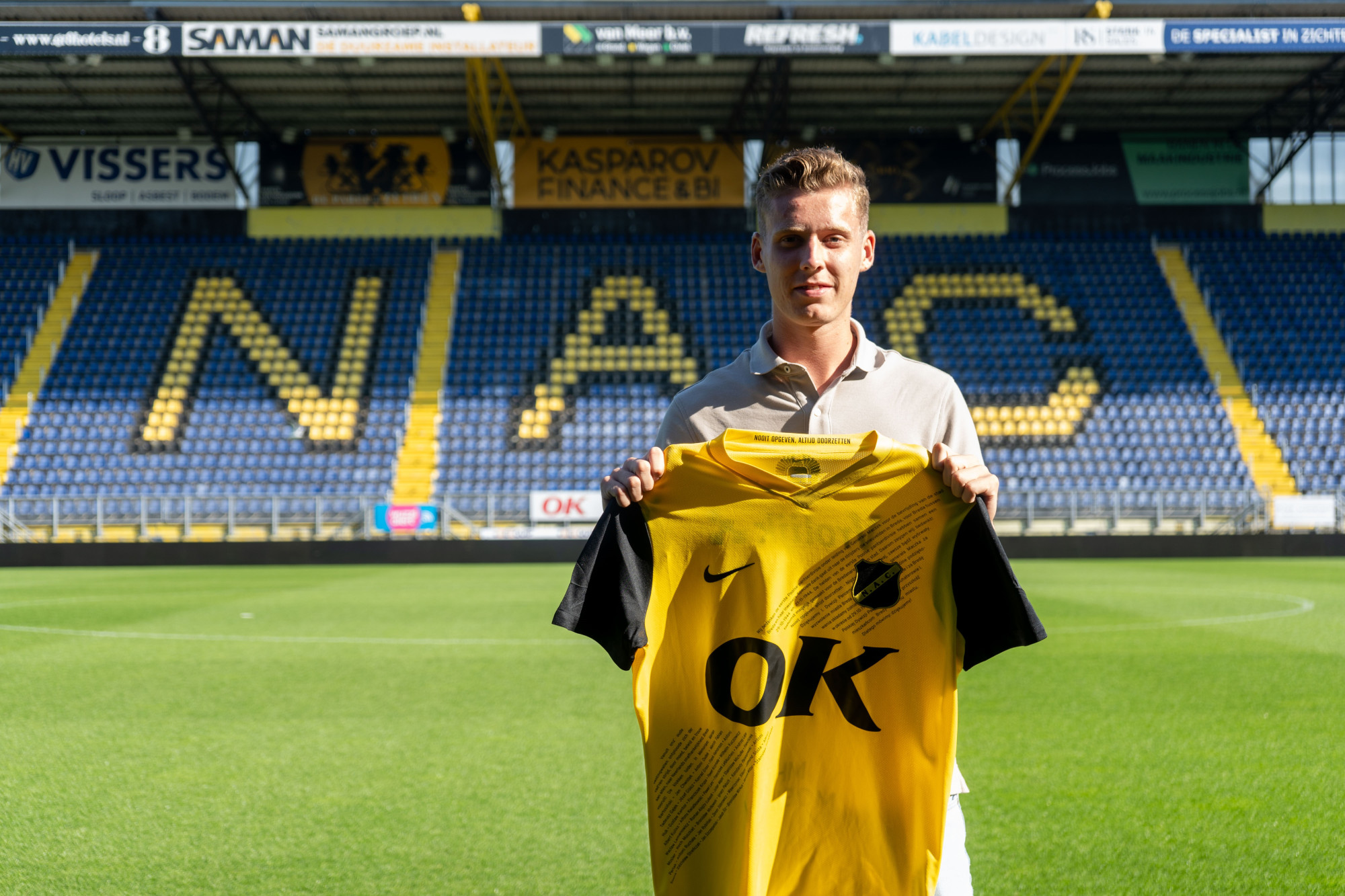 lars mol