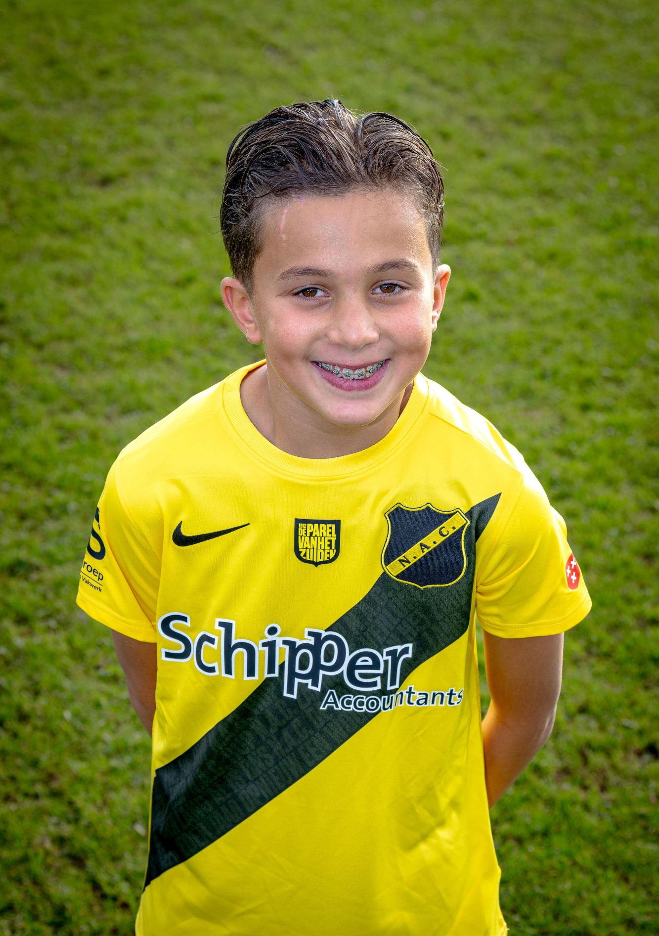 o11nassimbouchentouf min