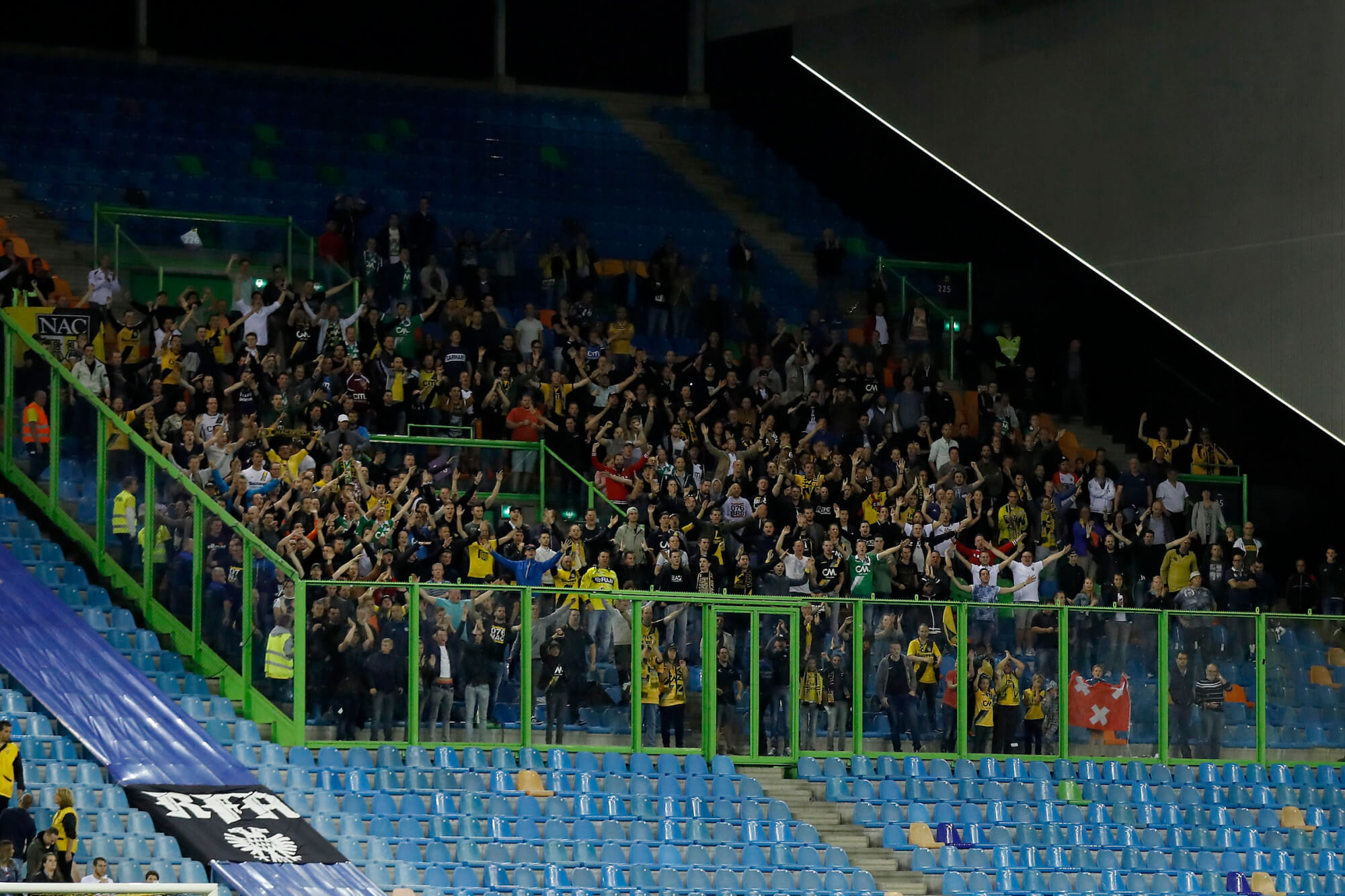 vitesse away